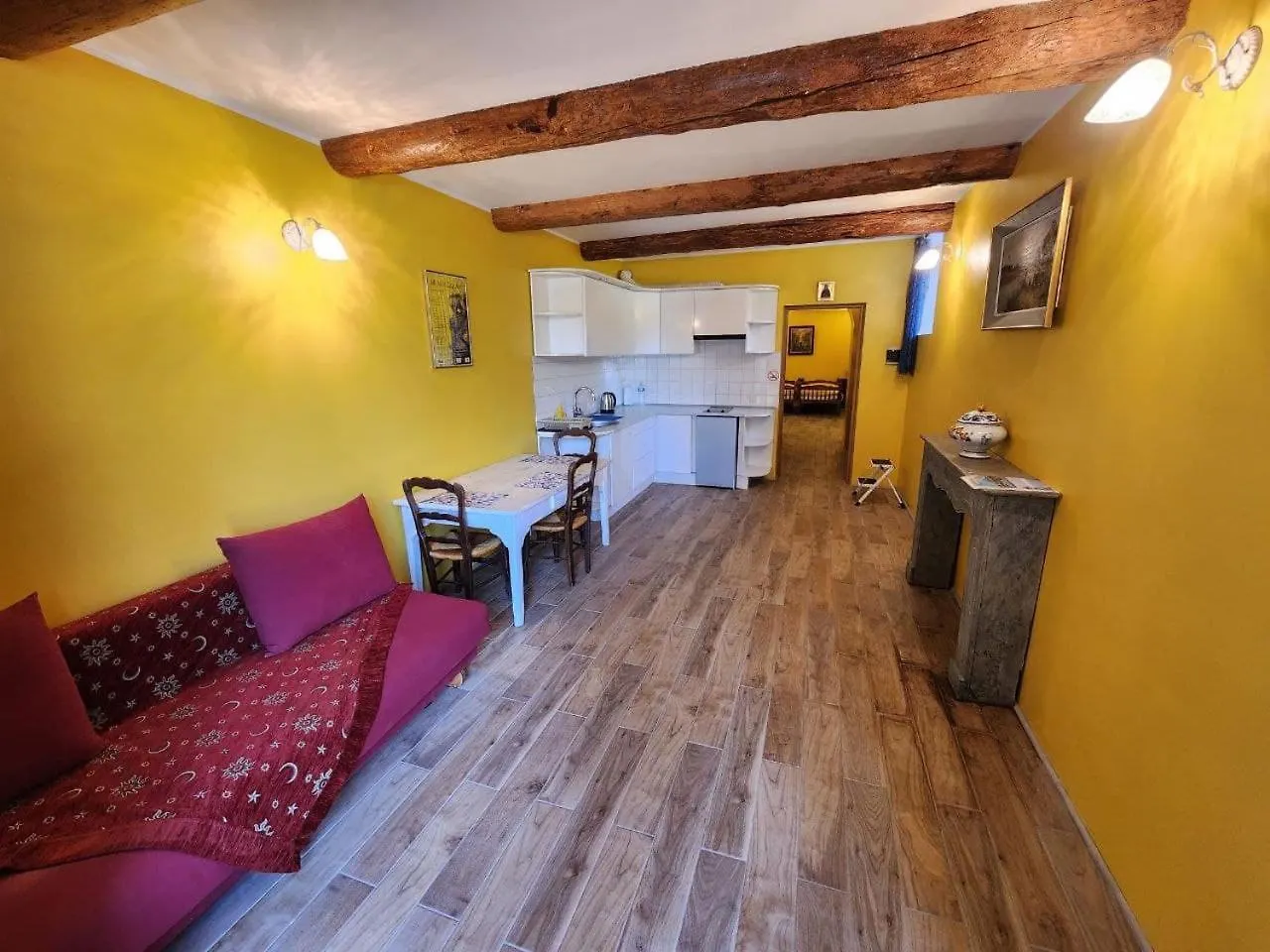La Bastide Artistique Villa Cadenet France